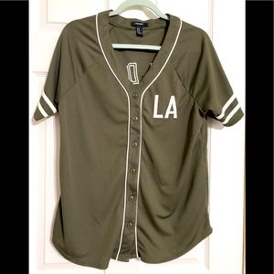 Forever 21 LA All Day army green Jersey